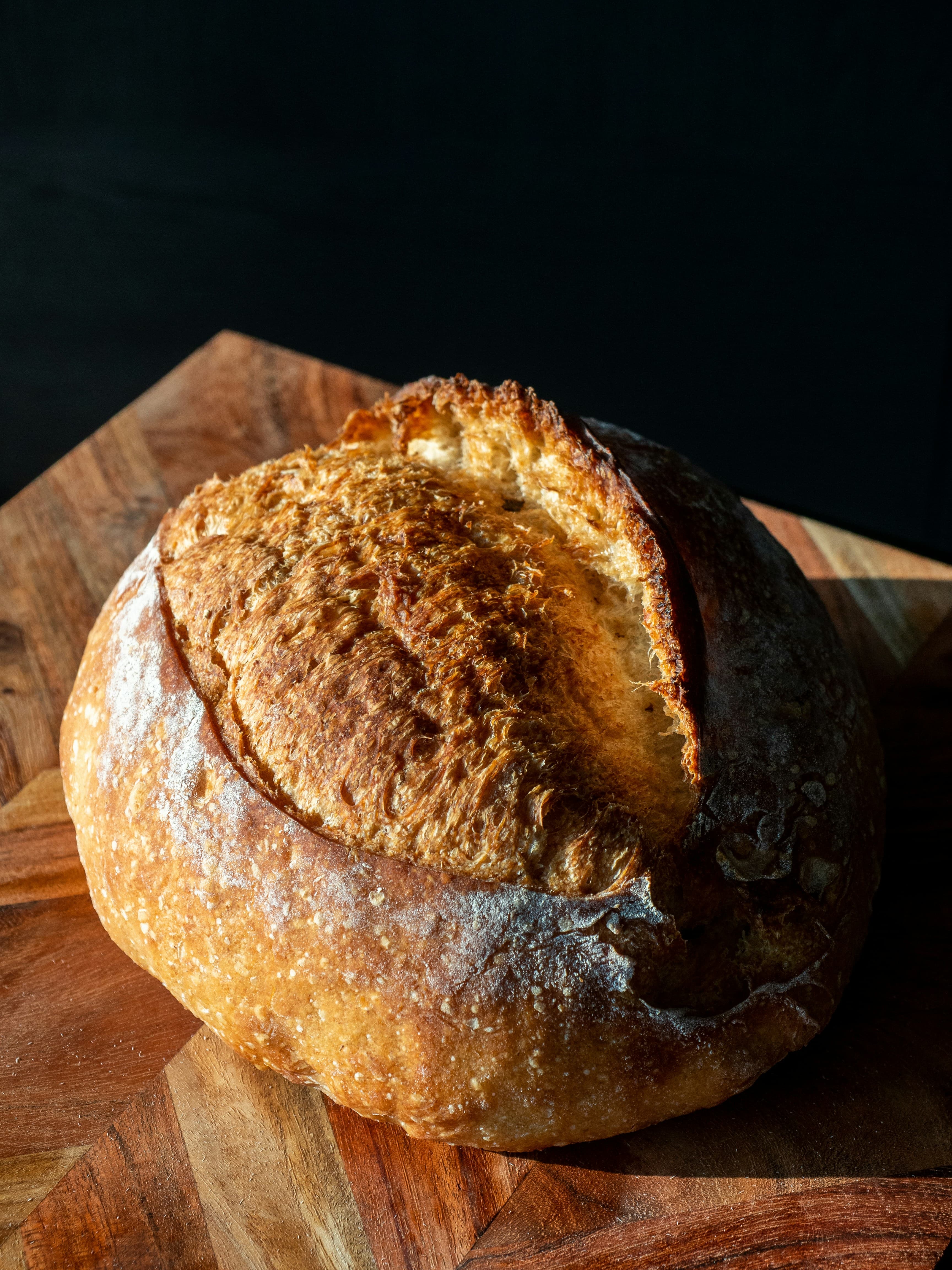 Hogaza de pan de masa madre